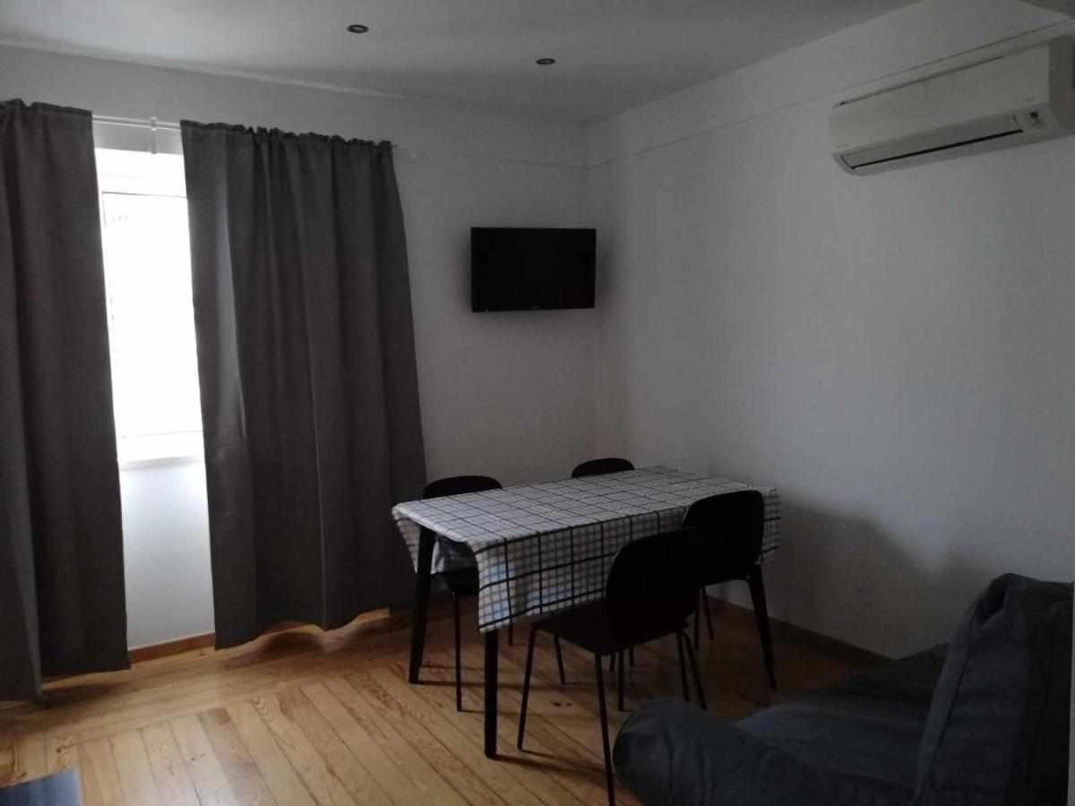 Apartamentos Internacional Coímbra Habitación foto